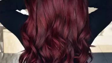 اللون الأحمر الداكن / Dark Red