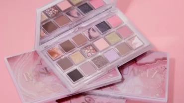 باليت ايشادو  HUDA BEAUTY ROSE QUARTZ