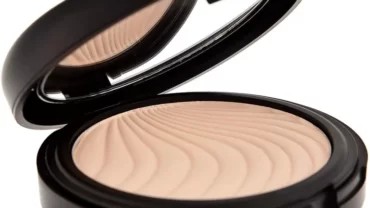 بودرة مائية فلورمار Flormar Wet And Dry Compact Face Powder