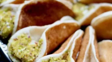 طريقة عمل القطايف بالكريمة