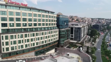 فندق كلاريون جولدن هورن /  Clarion GOLDEN HORN Hotel