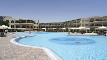 منتجع جراند أويزيس / Grand Oasis Resort