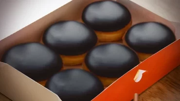 بوستون كريم دونات / Boston Cream Pie Donut