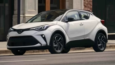 سيارة  TOYOTA C HR Dynamic 2022