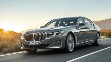 سيارة بي إم دبليو BMW 7 Series 730Li 2022