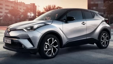 سيارة تويوتا C-HR