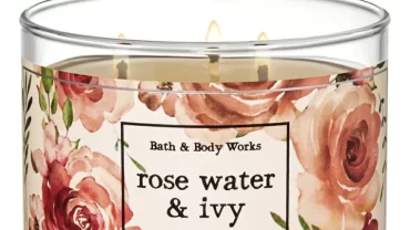 شمعة ROSE WATER & IVY