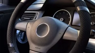 غطاء عجلة القيادة