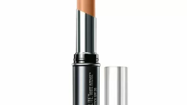 كونسيلر لاكمي  Lakme Absolute White Intense Concealer Stick