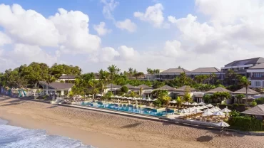 منتجع وسبا ذا سيمينياك بيتش The Seminyak Beach Resort & Spa